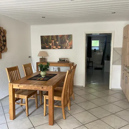 Apartment Fewo An Der Wublitz Leest
